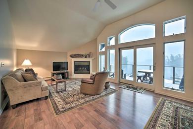 Apartments Lakefront Retreat with Balcony, Fireplace, Views!