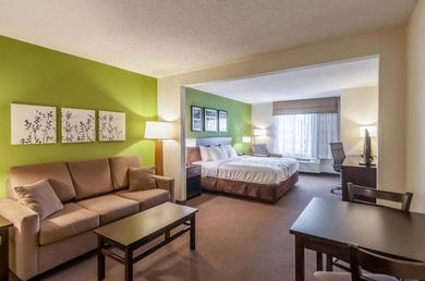 Отель Sleep Inn & Suites Harrisonburg near University