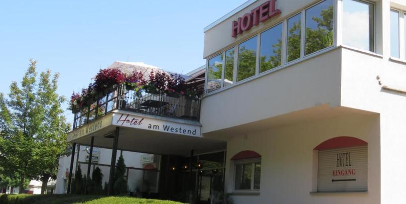 Отель Hotel am Westend