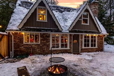 Дом отдыха Stilly River Haus - Hot-tub-Firepit-Fireplace