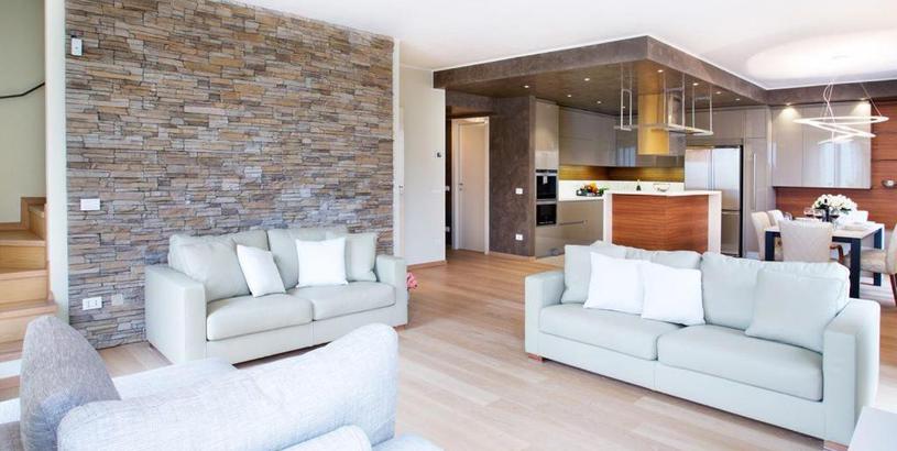Apartments State of the art home suite with 180° panoramic lake view, pool, sauna & jacuzzi
