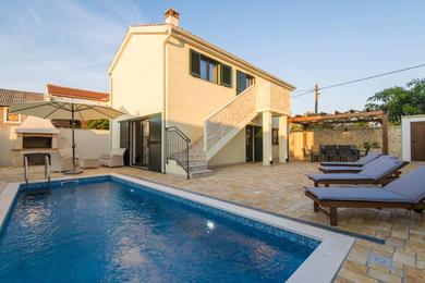 Holiday home Poolincluded - Villa Ive