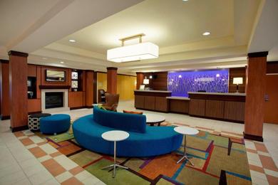 Отель Fairfield Inn & Suites Detroit Metro Airport Romulus