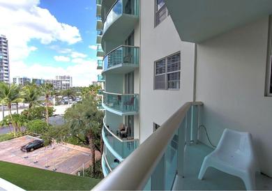 Апартаменты Miami Hollywood Bay View on the Beach 002-1bvic