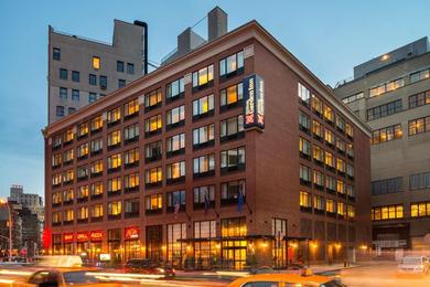 Отель Hilton Garden Inn New York/Tribeca