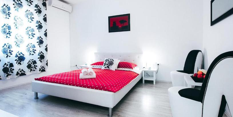 Апартаменты Fifi apartment w. parking in old town