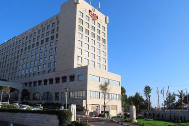 Отель Plaza Nazareth Illit Hotel