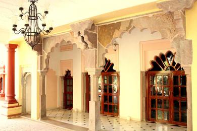 Hotel Ishwari Niwas Palace