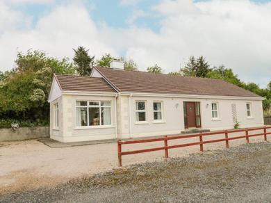 Holiday home Creeslough View