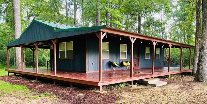 Villa Cabin 2 - Modern Cabin Rentals in Southwest Mississippi at Firefly Lane