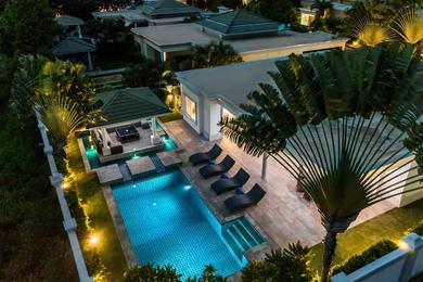 Luxury Pool Villa 608 4BR 8-10 persons