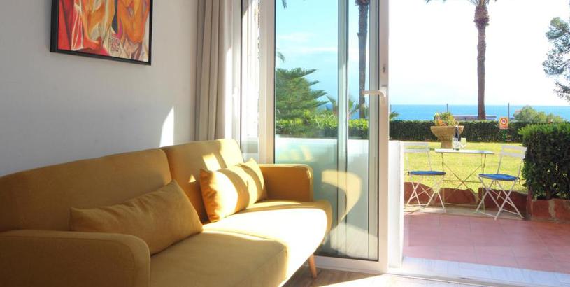 Apartments Sunrise Estudio Picasso, con vistas jardín y mar