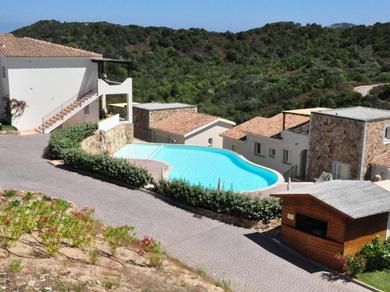 Brand new and elegant apartment near the beach of Baja Sardinia