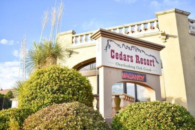 Отель Cedars Resort
