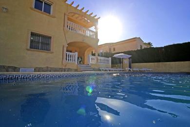 Villa Villa Tosal con 6 dormitorios, wifi, parking, jardín y piscina privada