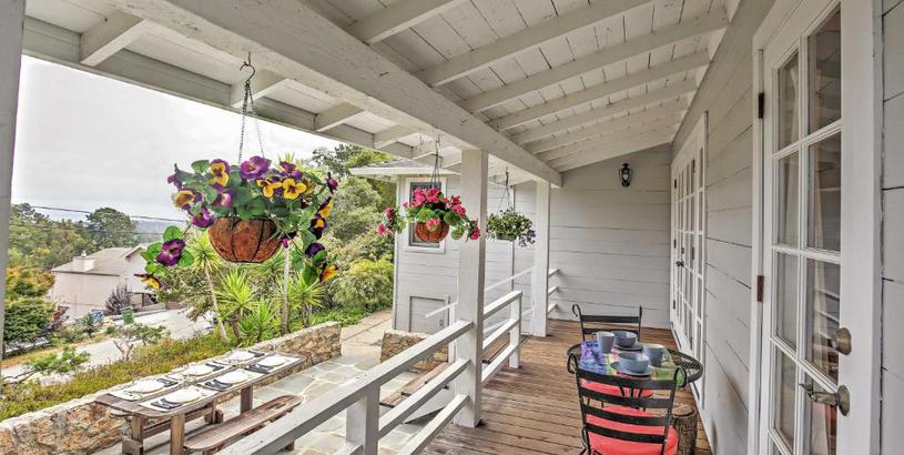 Дом отдыха Aptos Cottage with Deck and Views, Only 2 Mi to Beach!