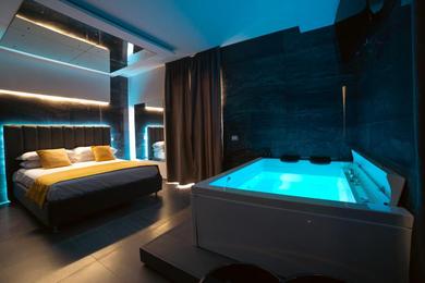 Отель Intimity Luxury Rooms