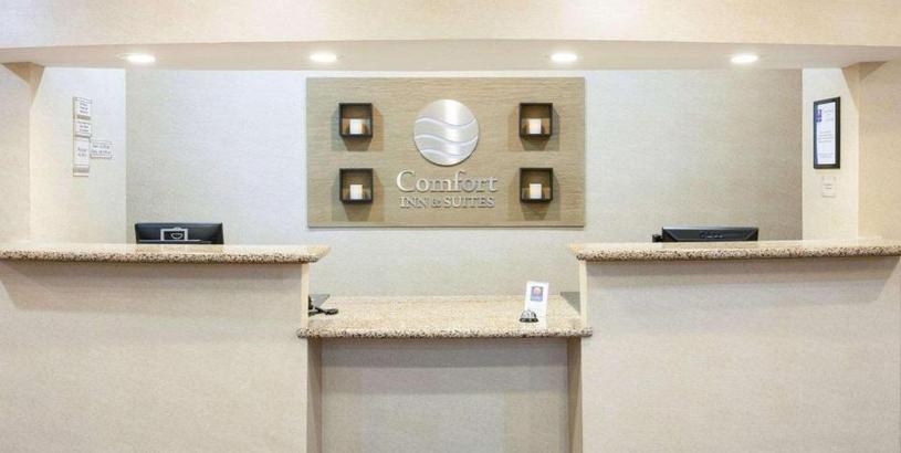 Отель Comfort Inn & Suites Regional Medical Center