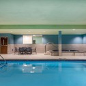 Hotel Holiday Inn Express & Suites - Watertown, an IHG Hotel