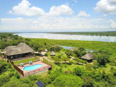 Luxury tent Twiga Safari Lodge