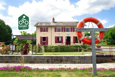 Hostel MARA RIVIERE Gîte d'étape sur la Vélo Francette