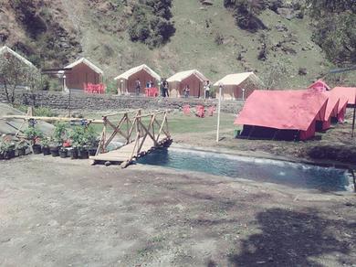 Luxury tent Barot Camps