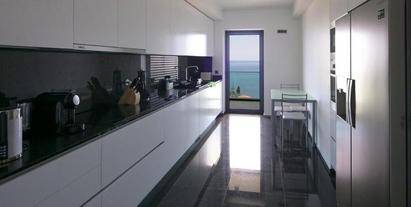 Apartments Spacious luxury holiday apartment with a great view, Funchal, free wifi and parking