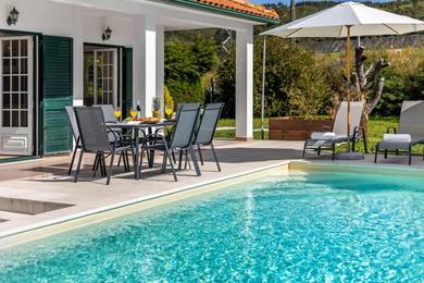 Вилла Villa Coral - Private Heated Pool & Big Garden