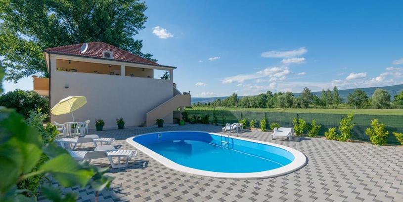 Villa Luxurious Villa Sennia with a private pool