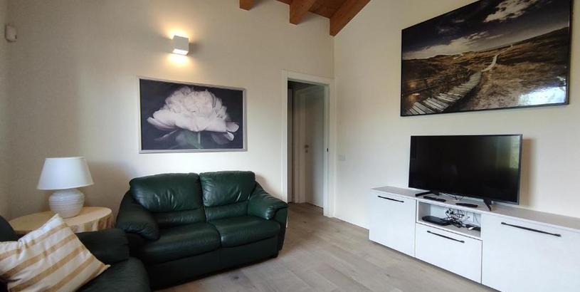 Apartments NEW Luxury apt, vicino a Fiera Milano e Malpensa, AC, Sky Netflix