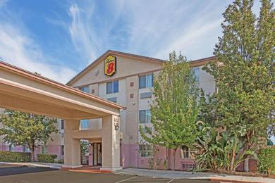Отель Super 8 by Wyndham Dixon/UC Davis