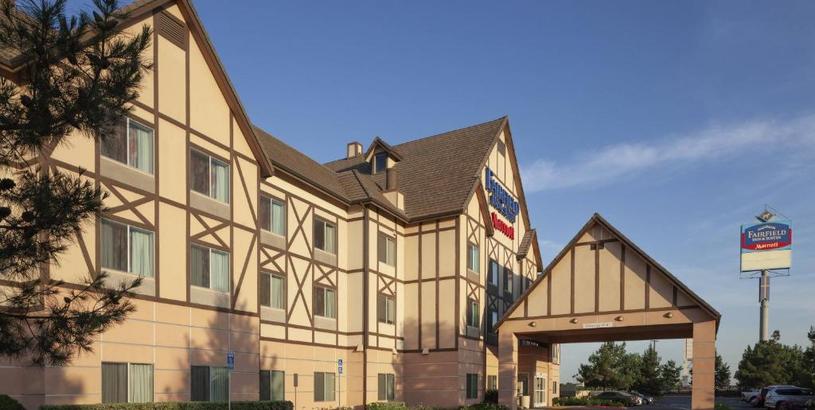 Отель Fairfield Inn & Suites by Marriott Selma Kingsburg