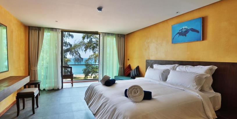 Отель Coriacea Beachfront Boutique Phuket Resort - SHA Plus