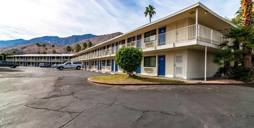 Отель Motel 6-Palm Springs, CA - East - Palm Canyon