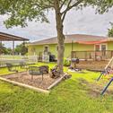 Holiday home The Gathering Place Brenham Home on 6 Acres