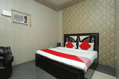 Hotel OYO 18530 Comfort Inn