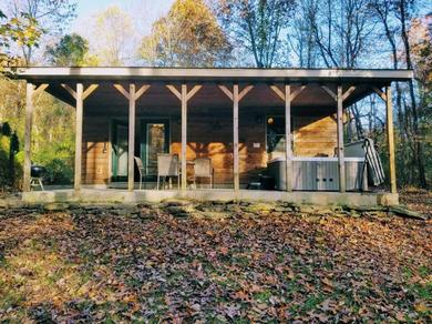 Lodge Oak Grove Cabins