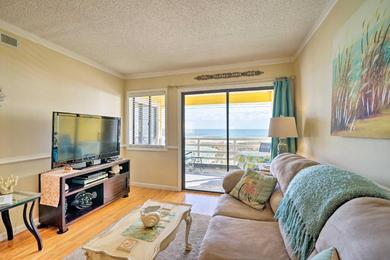 Апартаменты Breezy Beach Retreat with 180-Degree Ocean Views!