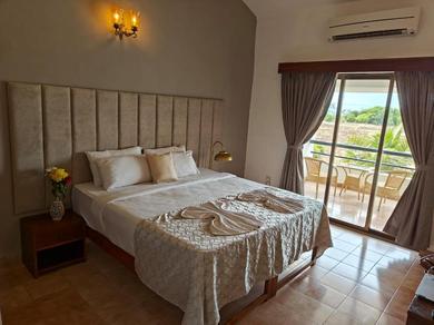 Aparthotel Luisa By the Sea SUITES & SEA FRONT ROOMS