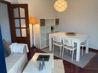 Apartments Bonito apartamento en Cangas al lado playa Rodeira