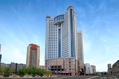 Отель Hanting Hotel Harbin Railway Station Square