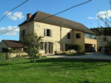 Дом отдыха Gîte "L'helpe" dans grande maison quercynoise entre Sarlat Rocamadour
