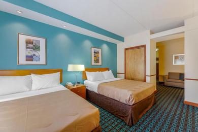 Отель Quality Inn & Suites Sandusky
