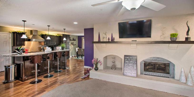 Дом отдыха Eclectic Waukee Family Home with Huge Game Room