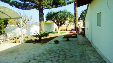  One bedroom appartement at Ispica 150 m away from the beach with enclosed garden