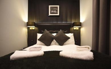Hotel The Pack And Carriage London