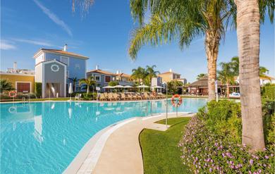Apartments Stunning apartment in Estepona with 2 Bedrooms, WiFi and Outdoor swimming pool