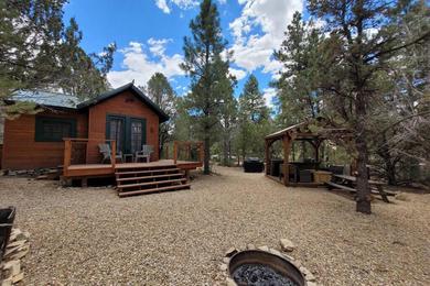 Live Simply Cabin, Walking distance to East Zion trails