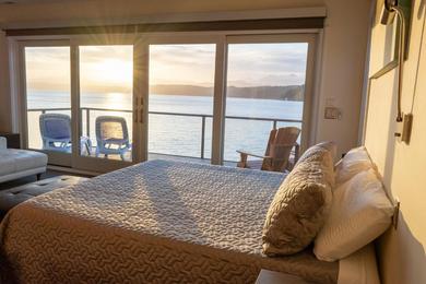 Luxury Lookout Hood Canal Vacation Rental