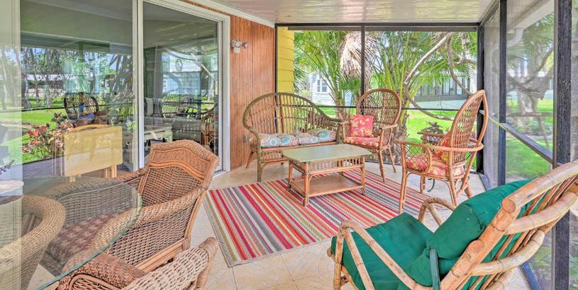 Holiday home Colorful Ellenton Escape with Lanai and Pond View